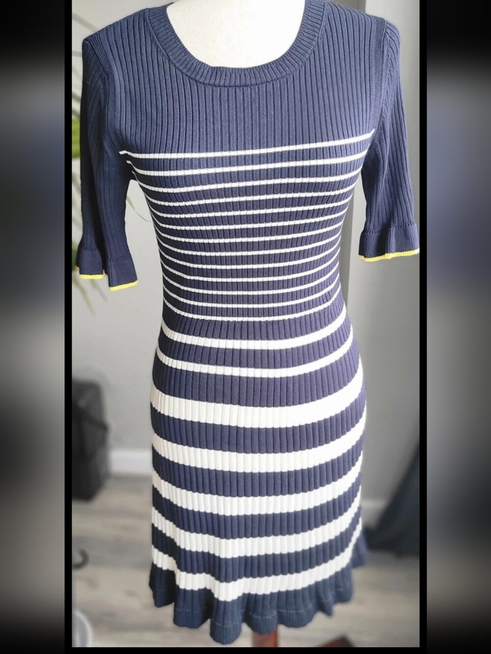Free Assembly Ribbed Knit Dress Navy White Striped Ruffle Hem Size M NWT